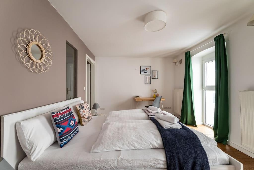 Apartamento Neat 1br Duplex By Metro And Center By Hm Viena